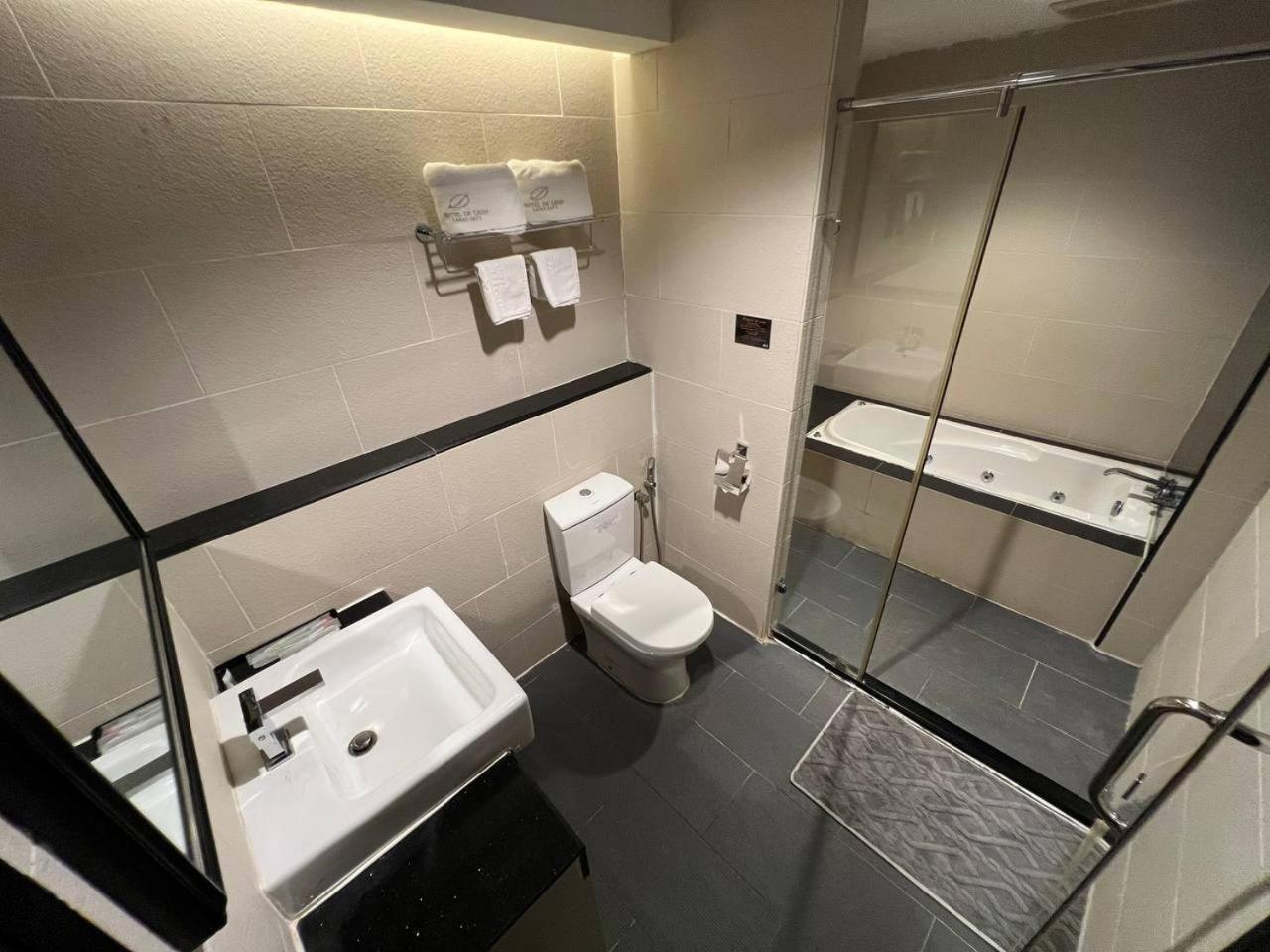 Hotel De Leon Lahad Datu Δωμάτιο φωτογραφία