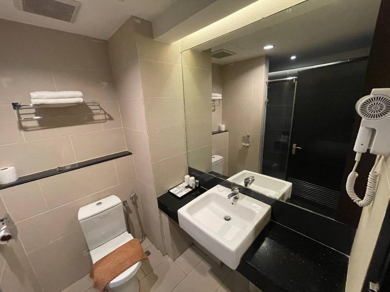 Hotel De Leon Lahad Datu Δωμάτιο φωτογραφία