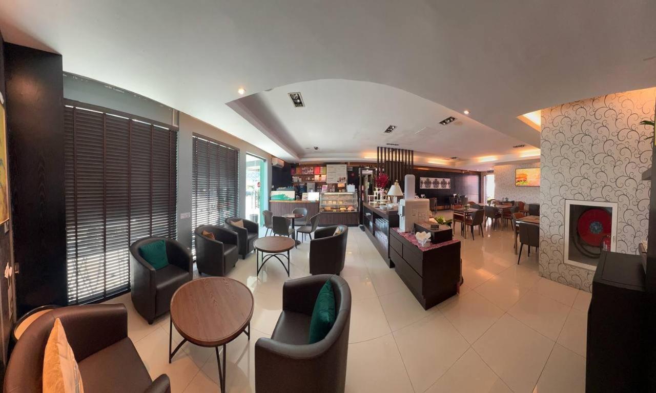 Hotel De Leon Lahad Datu Εξωτερικό φωτογραφία